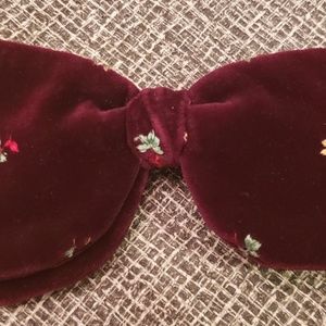 Elegant Burgundy Floral Bow Tie